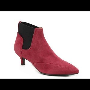 Red Boots Naturalizer